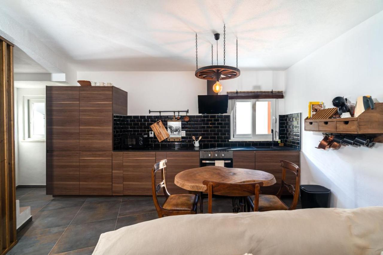 Casa Estabulo- Cozy Rustic Farmhouse Loft Touro Estombar Exterior photo